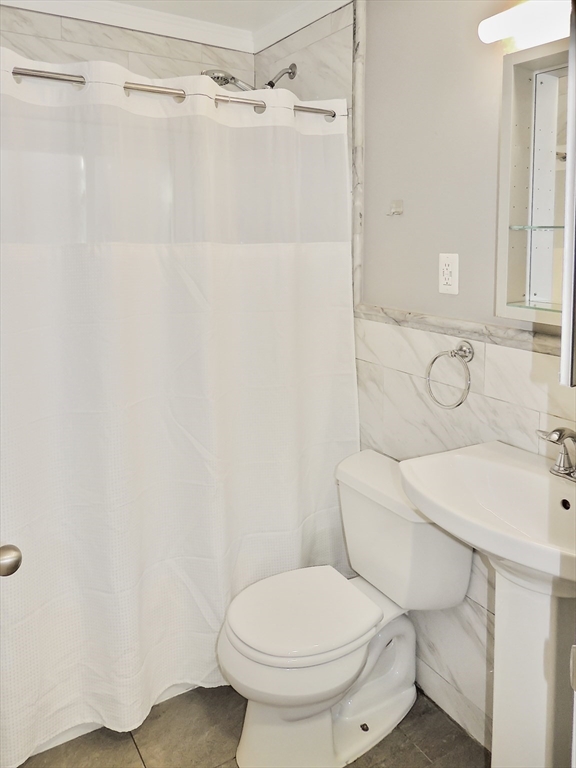 541 Adams Street, Unit 6 Boston, MA 02122 - Photo 8 of 10