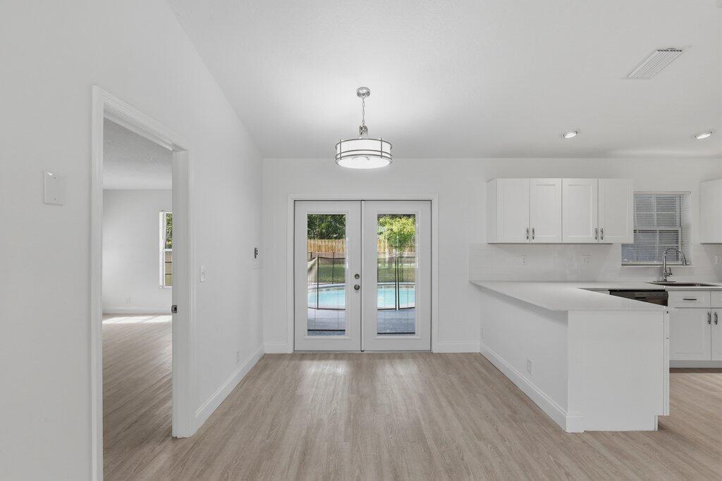 6900 2nd Street Jupiter, FL 33458 - Photo 3 of 24 Dining.jpeg-SMALL