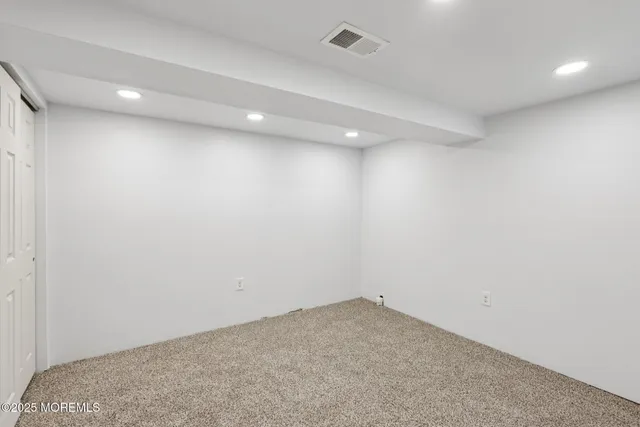 $580,000 | 3 Duke Lane, Hazlet, NJ 07730