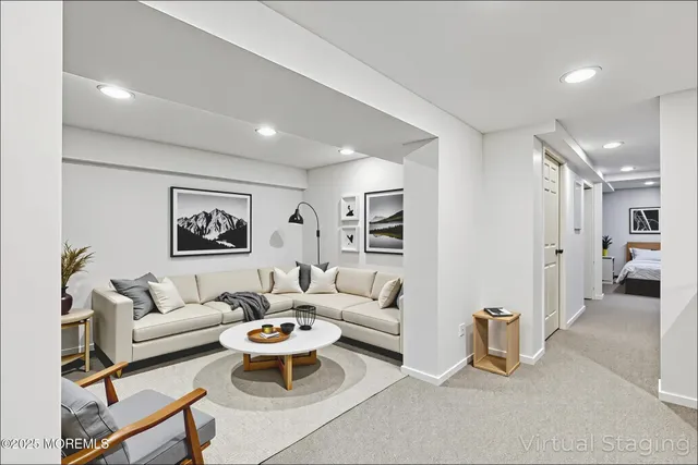 $580,000 | 3 Duke Lane, Hazlet, NJ 07730