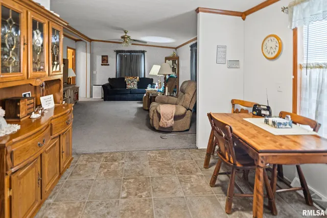 $189,000 | 1111 South Jefferson Street, Salem, IL 62881