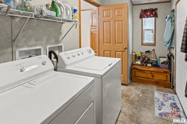 $189,000 | 1111 South Jefferson Street, Salem, IL 62881