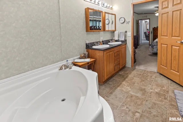 $189,000 | 1111 South Jefferson Street, Salem, IL 62881