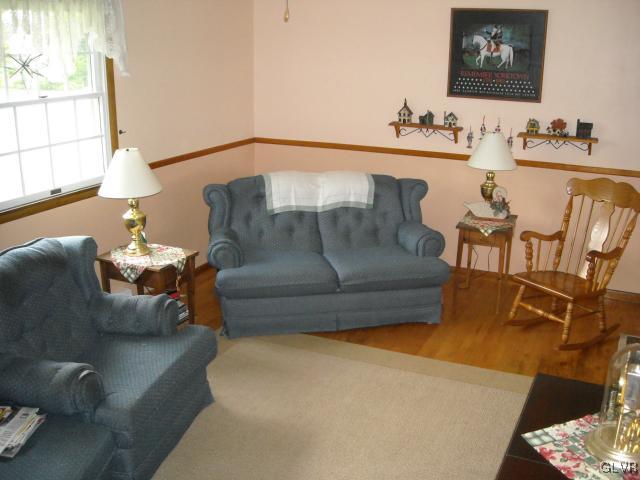 521 Mountain View Road Nazareth, PA 18064 - Photo 8 of 21 Gallery Image 8