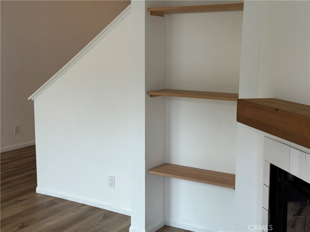950 West Lambert Road, Unit 11 La Habra, CA 90631 - Photo 14 of 32 Alcove with Bookshelf