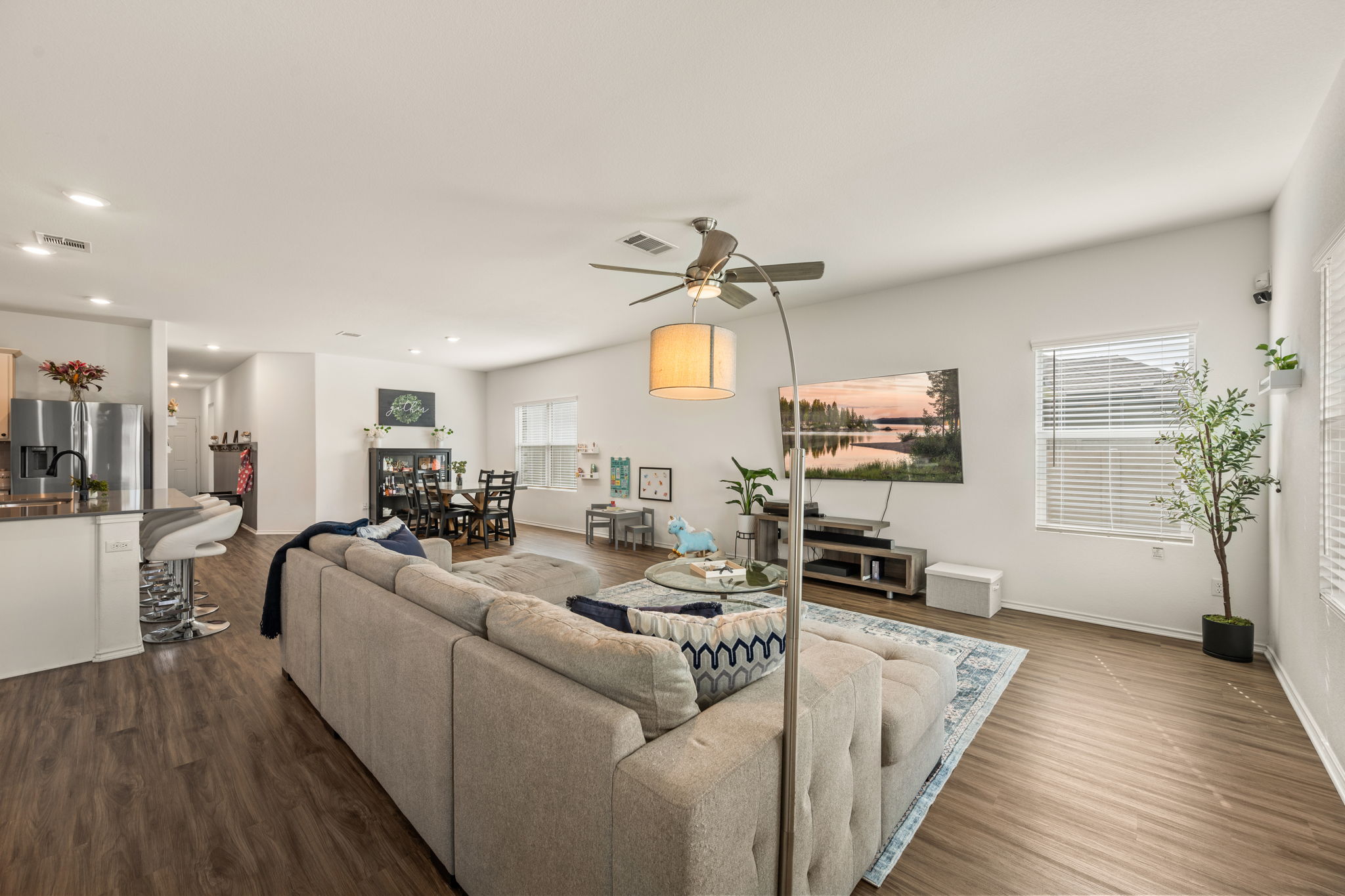 124 Double Mountain Road Georgetown, TX 78628 - Photo 16 of 37