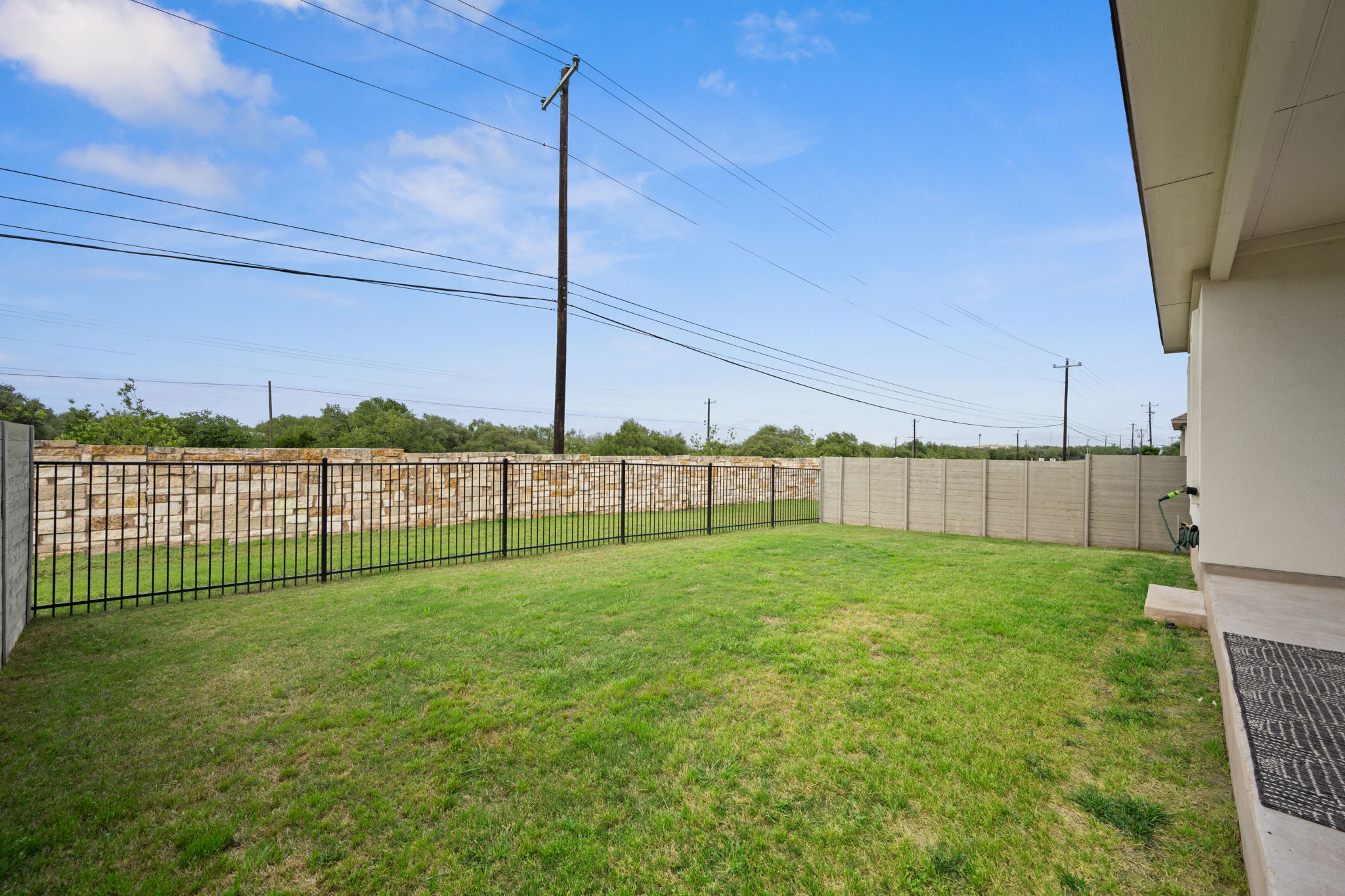 124 Double Mountain Road Georgetown, TX 78628 - Photo 33 of 37