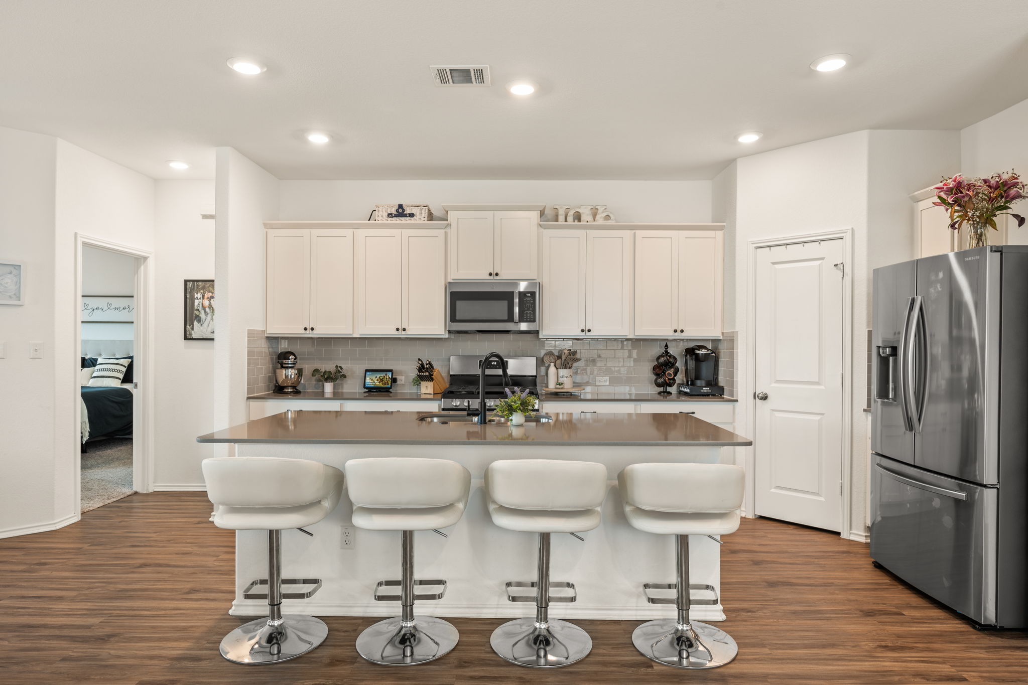 124 Double Mountain Road Georgetown, TX 78628 - Photo 6 of 37