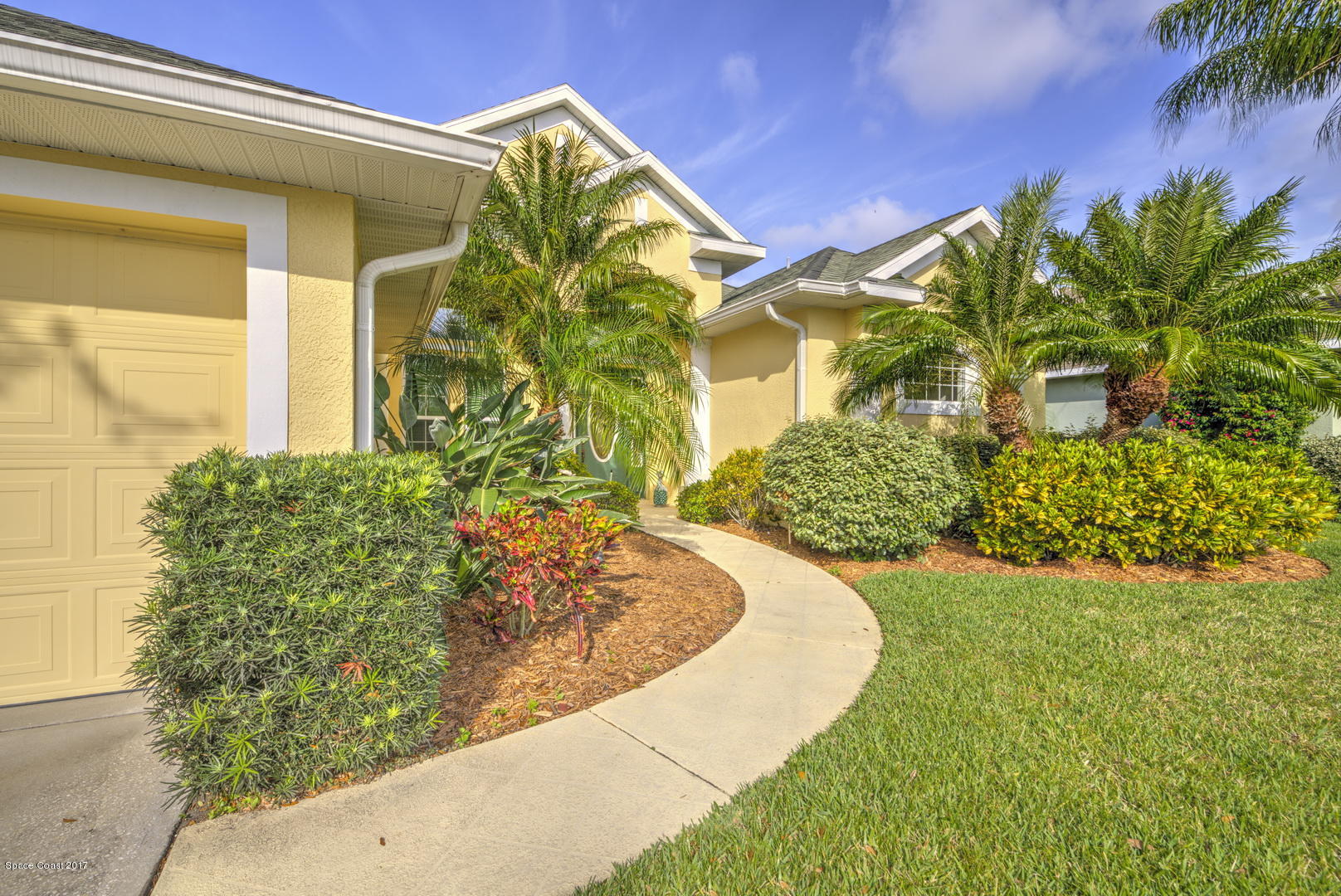 1662 Long Pine Road Melbourne, FL 32940 - Photo 4 of 52 Front Walkway