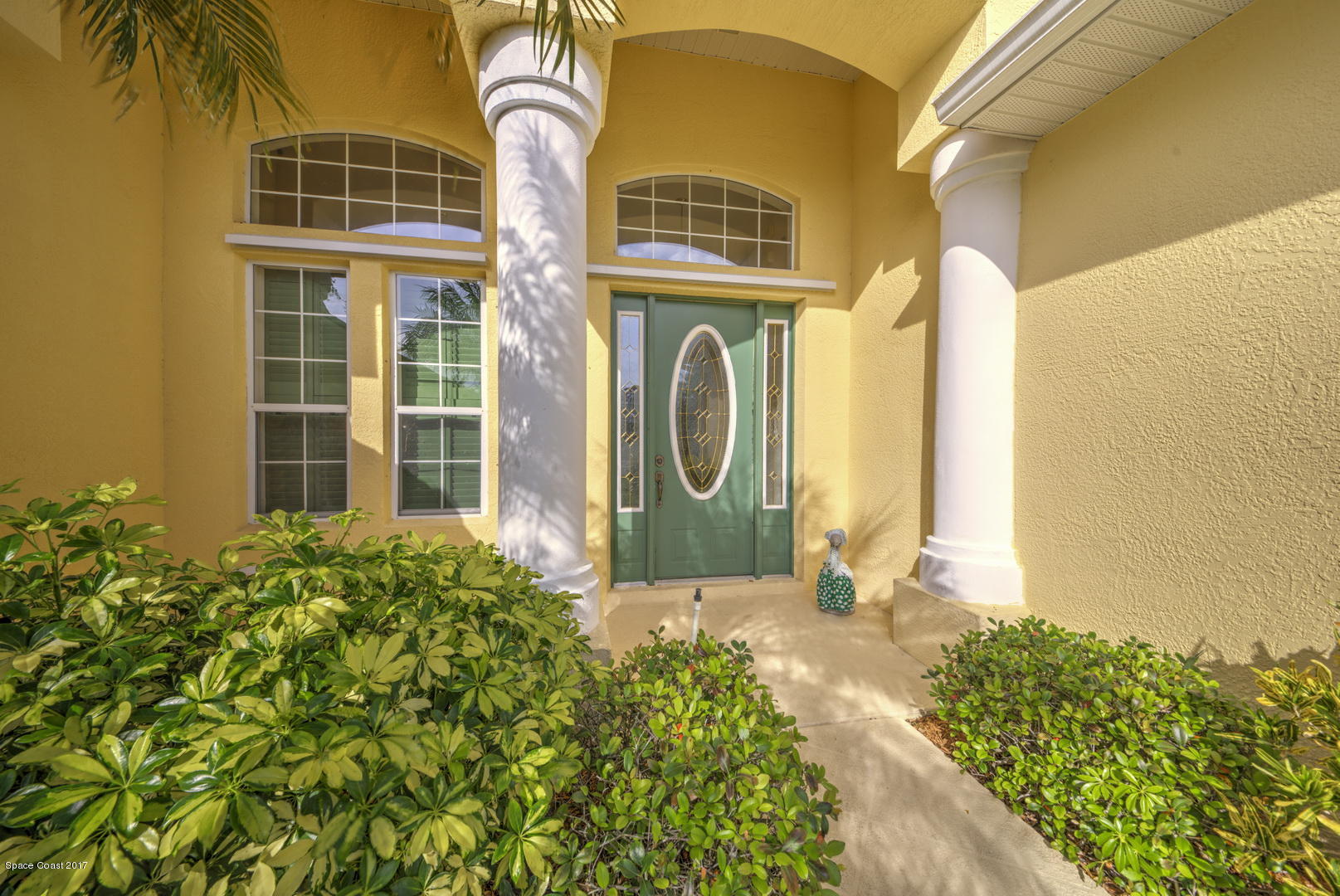 1662 Long Pine Road Melbourne, FL 32940 - Photo 5 of 52 Covered Front Entry