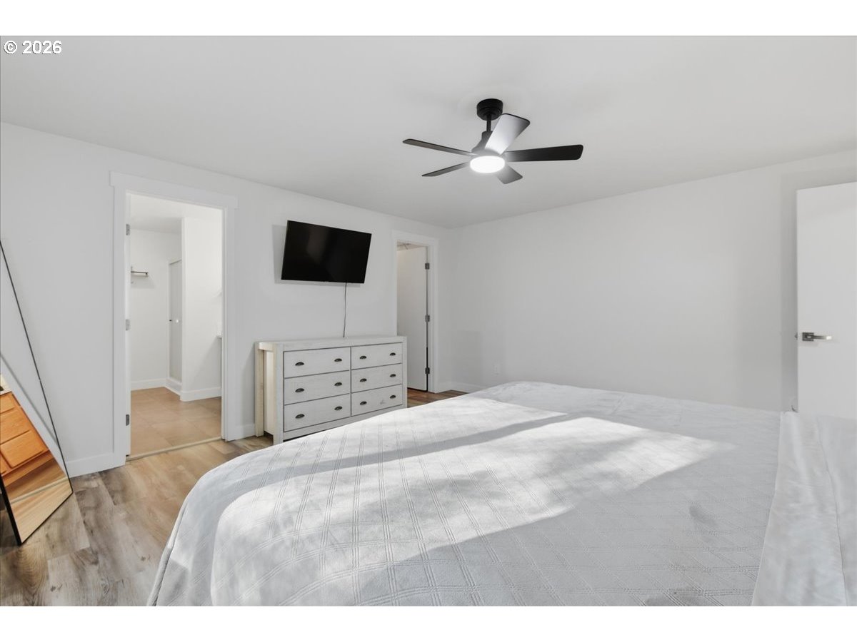 108 Powder Hill Drive Kalama, WA 98625 - Photo 15 of 45 Owner's Suite Bedroom