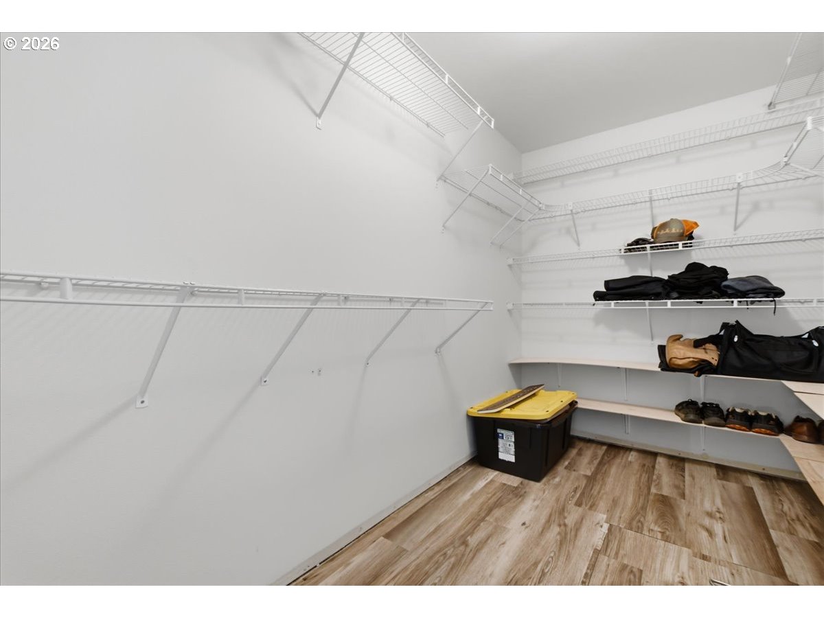 108 Powder Hill Drive Kalama, WA 98625 - Photo 18 of 45 Owner's Suite Bedroom