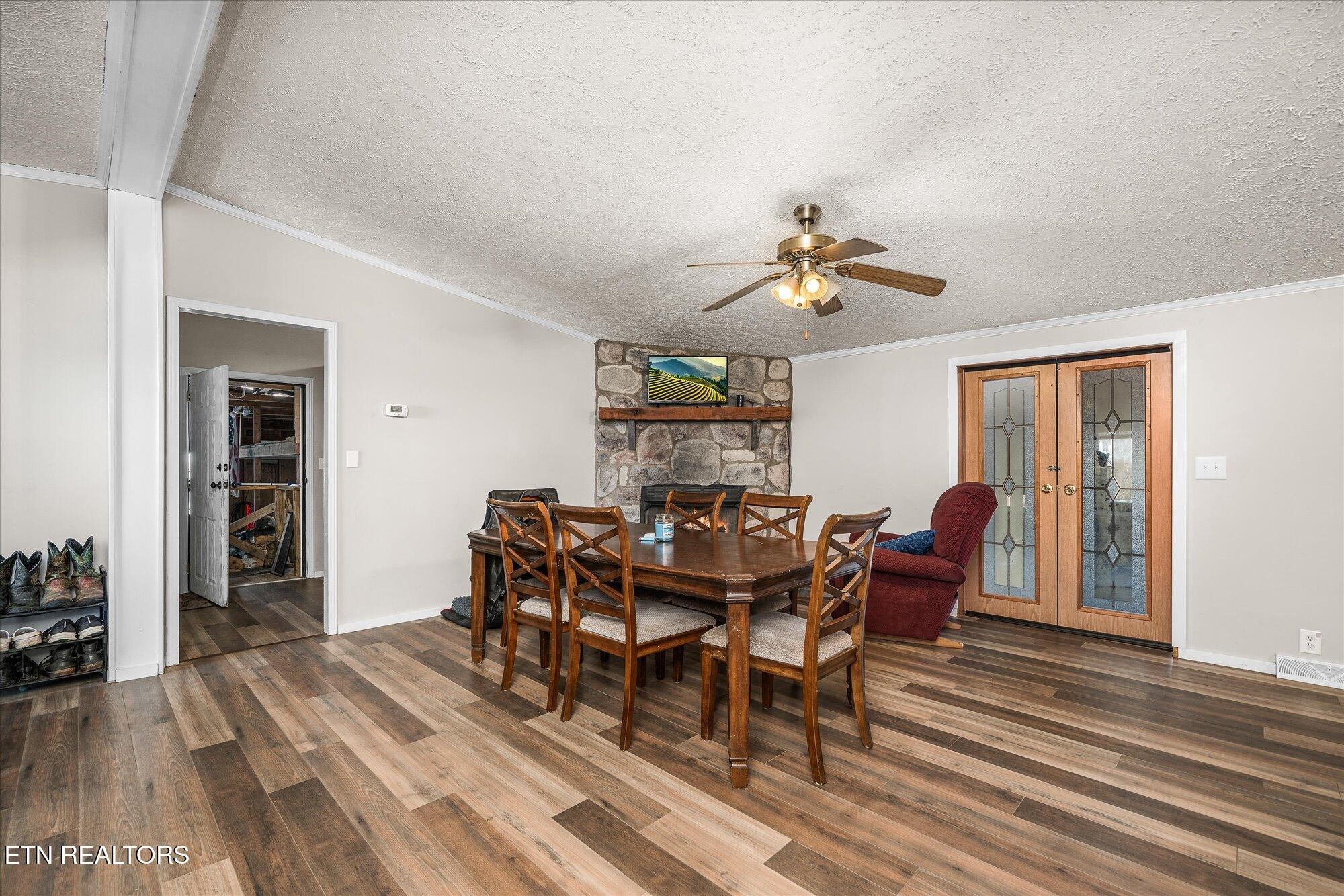 102 Flat Rock Road Deer Lodge, TN 37726 - Photo 17 of 36 Gallery Image 17
