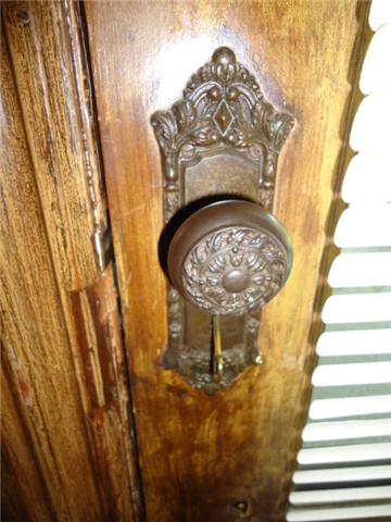 216 North Walnut Street Springfield, TN 37172 - Photo 8 of 20 Original doorknobs in home
