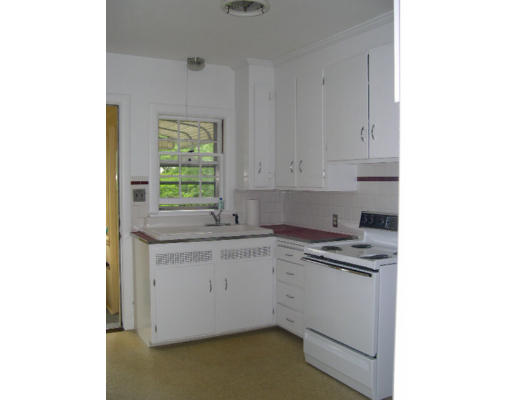 7 Riverbank Road Salem, MA 01970 - Photo 3 of 7 Gallery Image 3