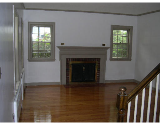 7 Riverbank Road Salem, MA 01970 - Photo 5 of 7 Gallery Image 5