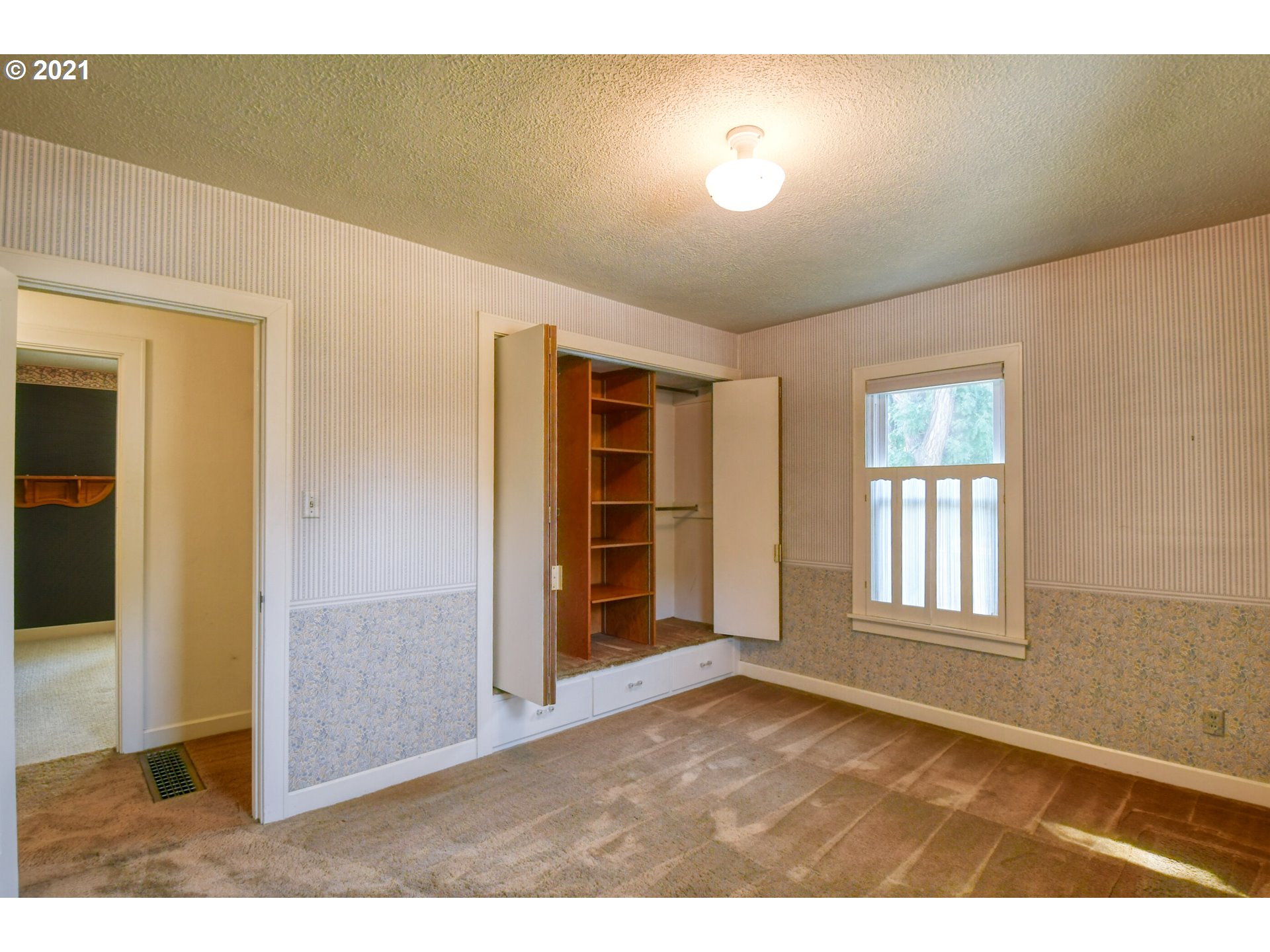 1543 Southwest 41st Street Pendleton, OR 97801 - Photo 14 of 32 Gallery Image 14