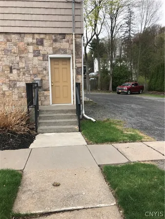 $1,600 | 44 Westmoreland Street, Whitestown, NY 13492