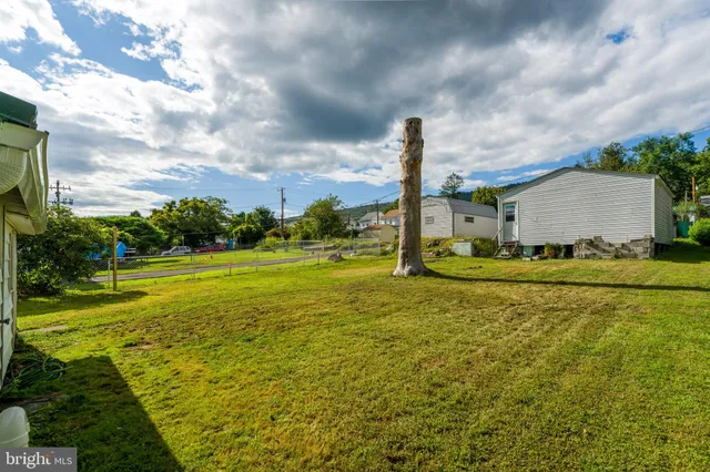 a view of a fountain with a big yard
