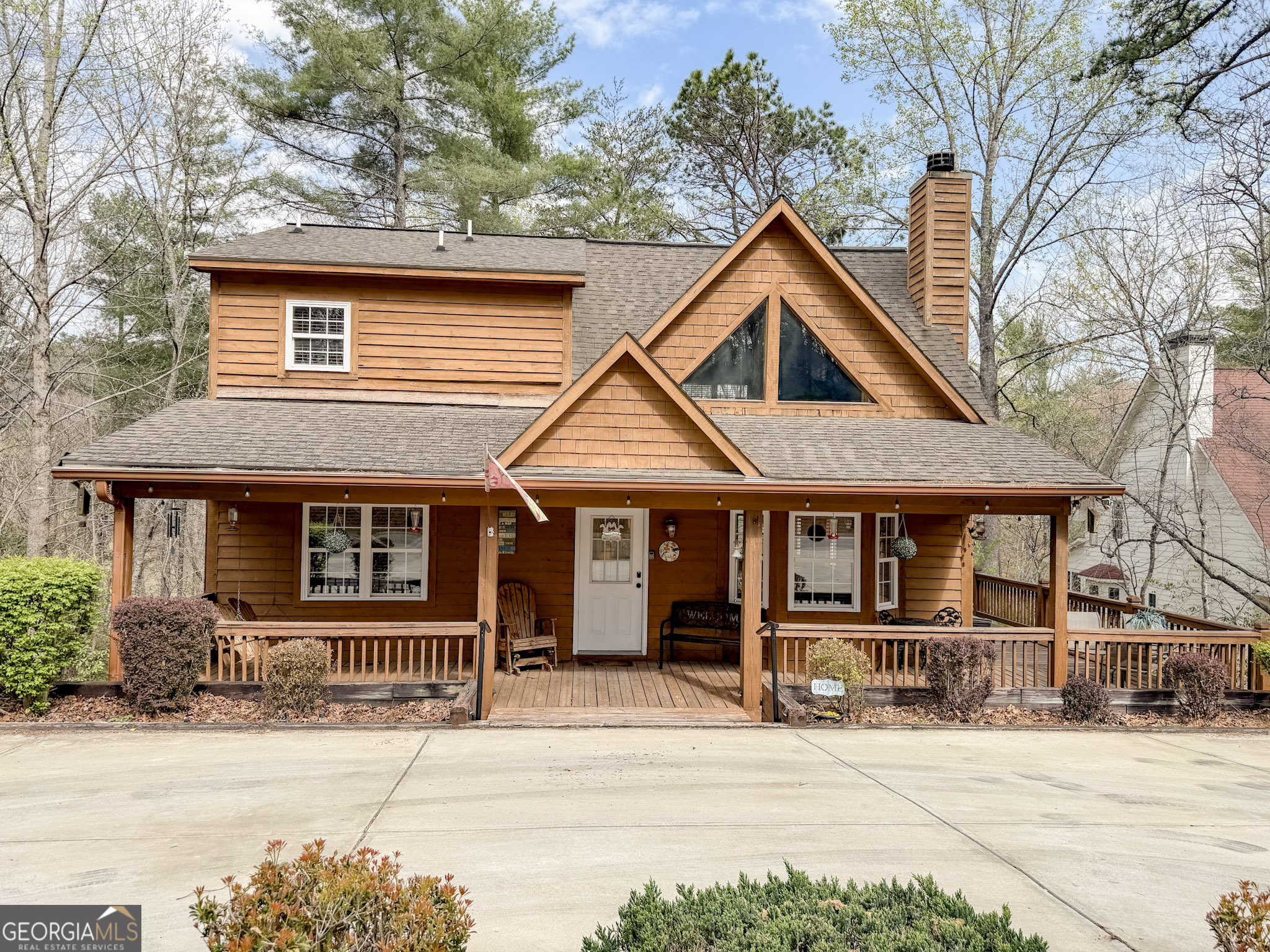 703 Zeppelin Strasse Helen, GA 30545 - Photo 2 of 28 a house view with a outdoor space
