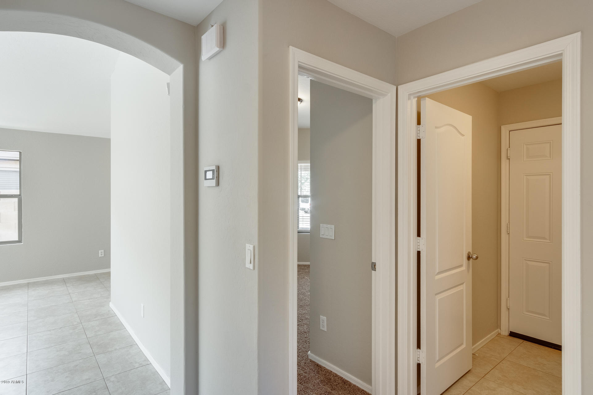 417 West Beautiful Lane Phoenix, AZ 85041 - Photo 18 of 33