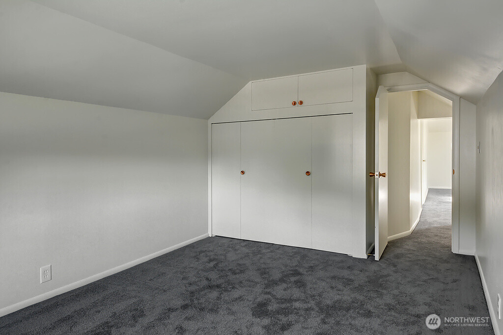 5403 Maynard Avenue South Seattle, WA 98108 - Photo 17 of 26 a view of an empty room