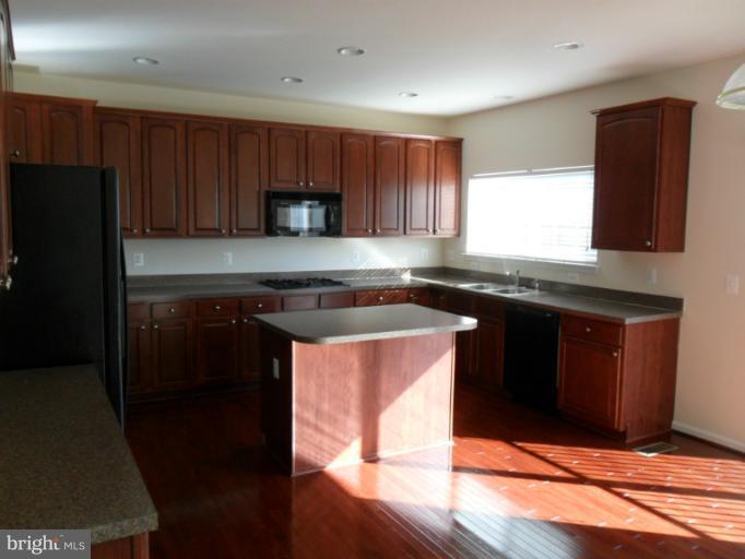 7528 Roxy Drive Windsor Mill, MD 21244 - Photo 13 of 30 Kitchen