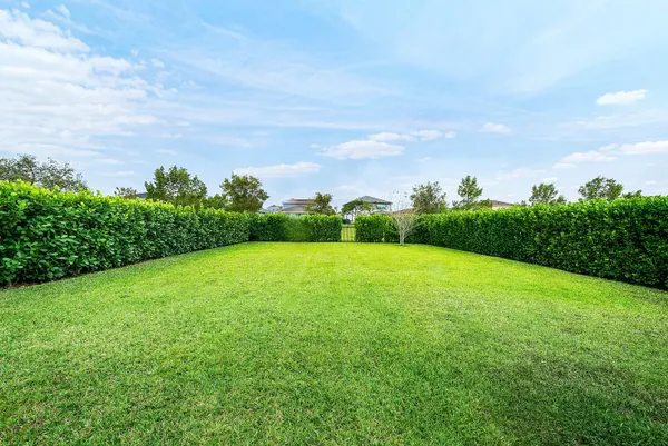 $735,000 | 1261 Deer Hvn Drive, Loxahatchee, FL 33470