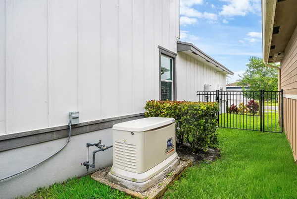 $735,000 | 1261 Deer Hvn Drive, Loxahatchee, FL 33470