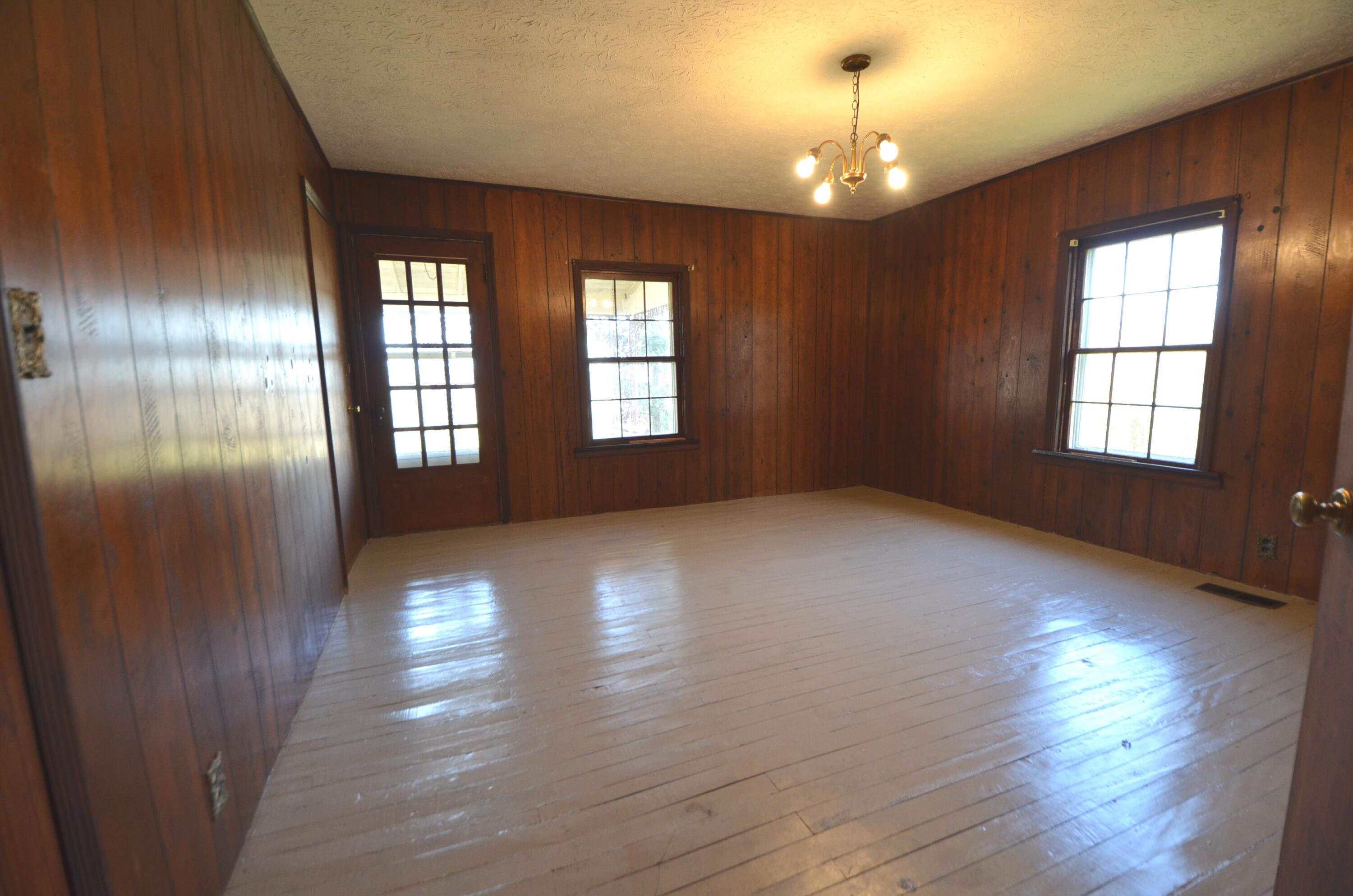2065 Perryville Road Harrodsburg, KY 40330 - Photo 14 of 31 DSC_0290