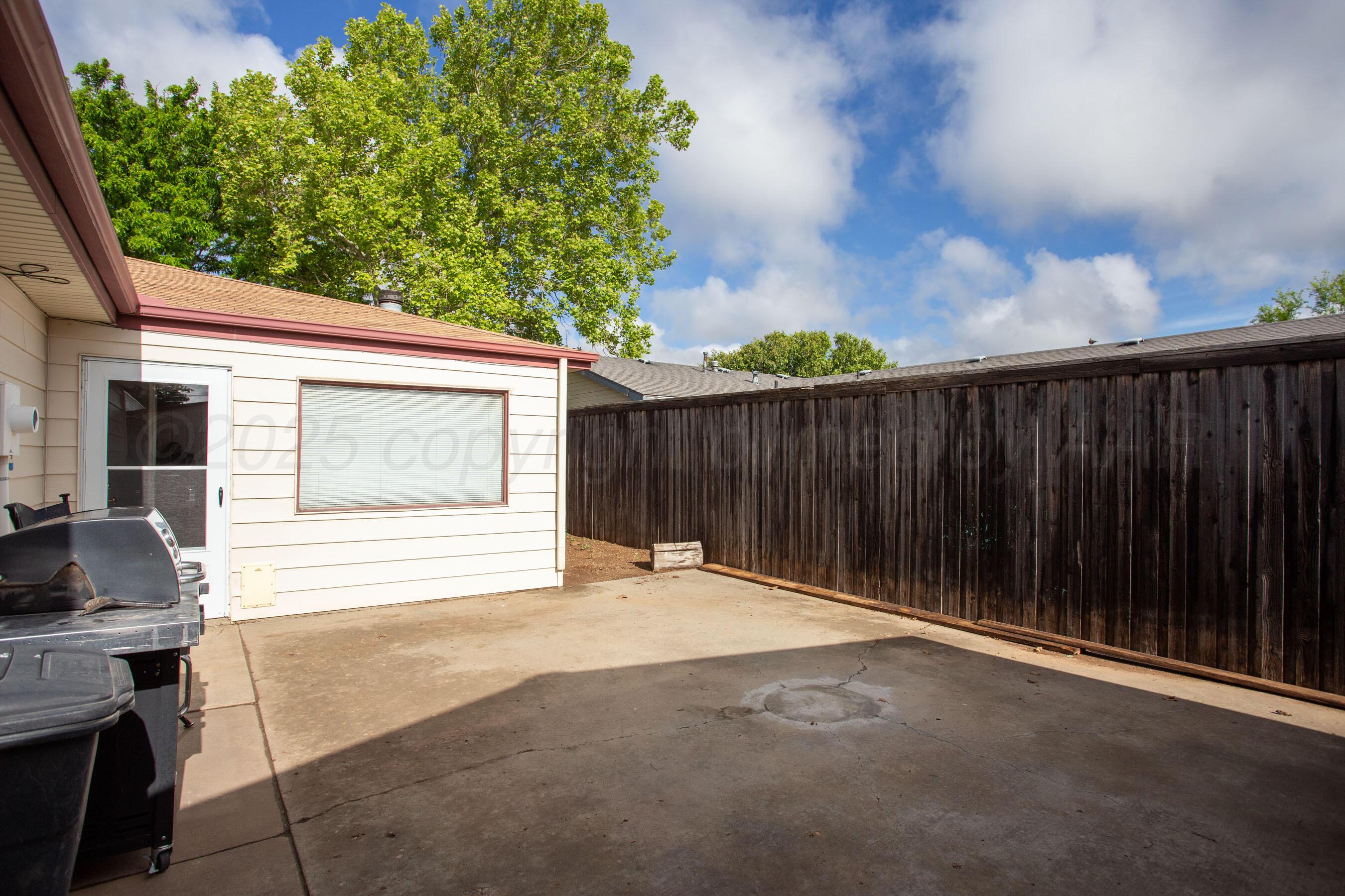 3205 Wind Song Drive Amarillo, TX 79103 - Photo 20 of 22 back yard
