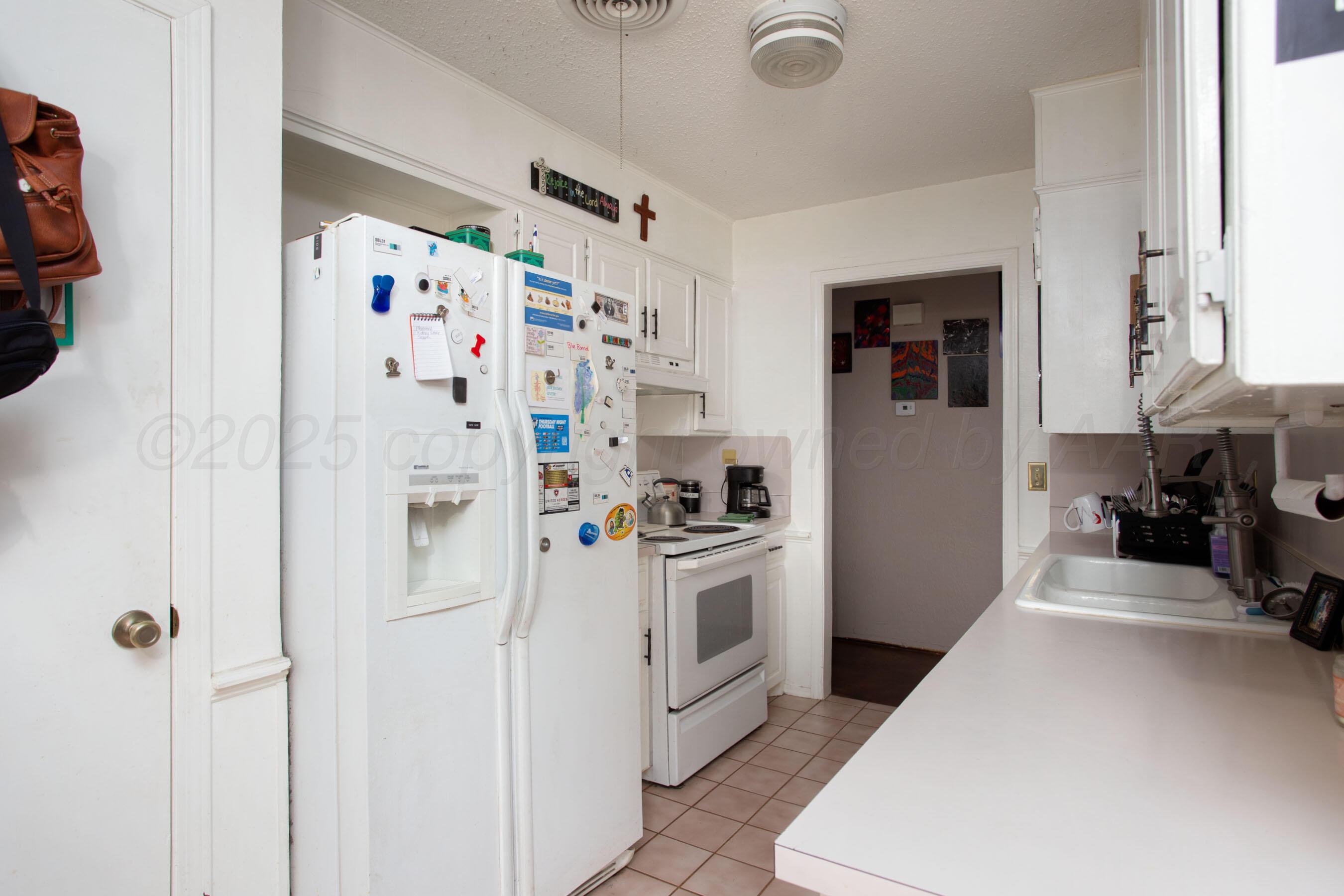 3205 Wind Song Drive Amarillo, TX 79103 - Photo 6 of 22 kitchen