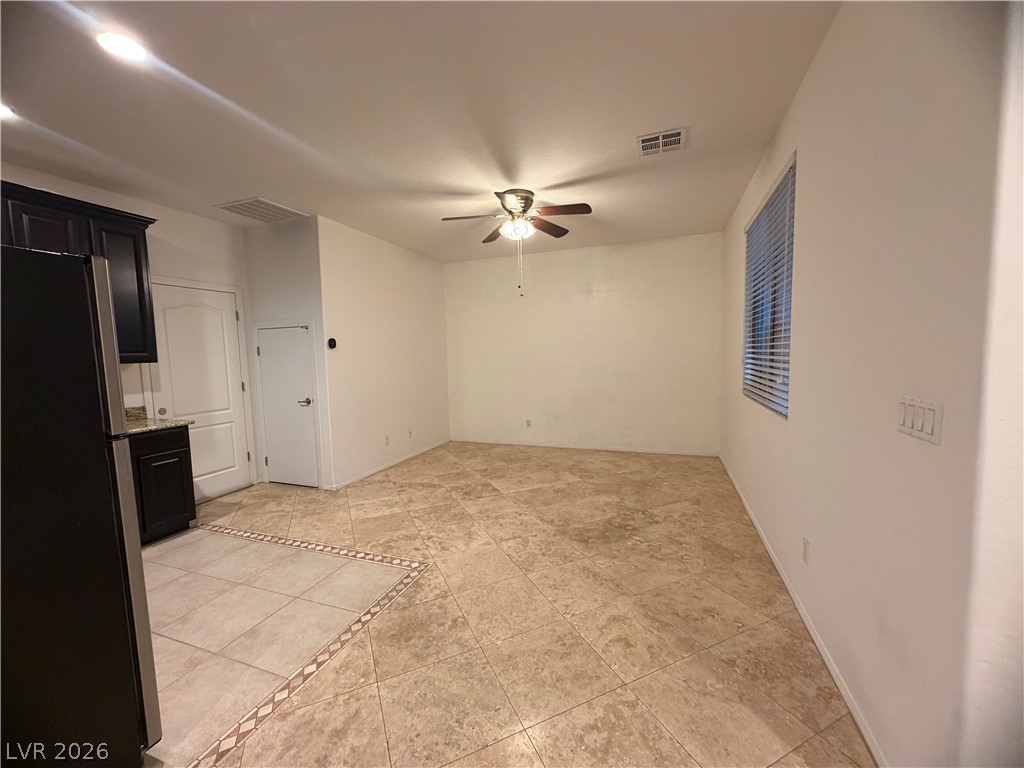 7296 Spring Flower Avenue, Unit B Las Vegas, NV 89117 - Photo 4 of 9