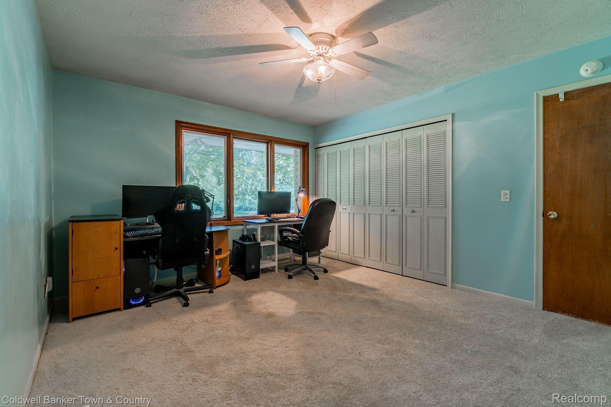 2145 Hidden Valley Howell, MI 48843 - Photo 33 of 59 Gallery Image 33