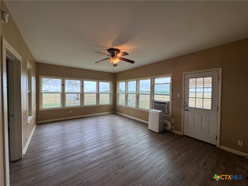 1451 Old Seguin Luling Road Seguin, TX 78155 - Photo 6 of 9