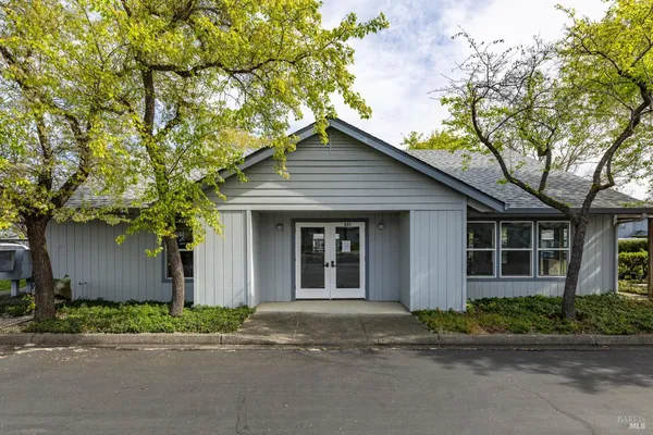 $374,000 | 209 Elbridge Avenue, Unit F, Cloverdale, CA 95425