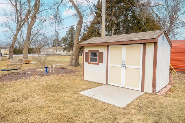 $359,900 | 3321 Caroline Drive, Joliet, IL 60435