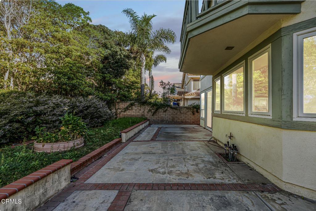 2211 Pebble Beach Trail Oxnard, CA 93036 - Photo 39 of 44