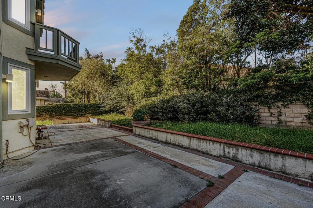 2211 Pebble Beach Trail Oxnard, CA 93036 - Photo 40 of 44