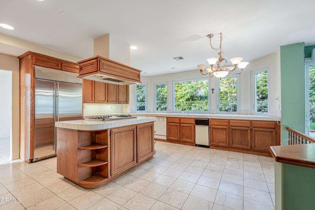 2211 Pebble Beach Trail Oxnard, CA 93036 - Photo 9 of 44