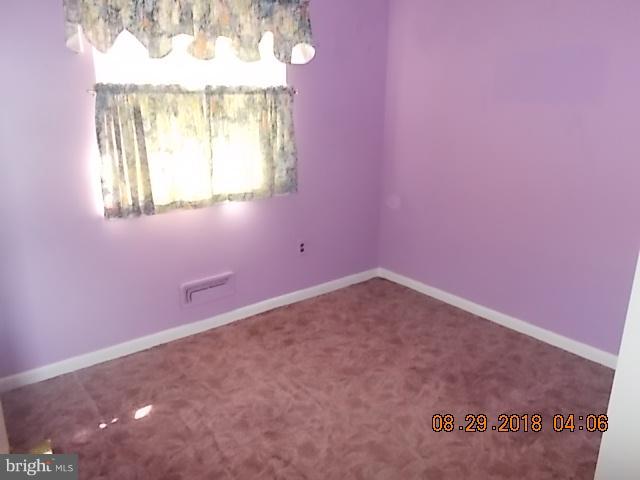 6106 Chanceford Road Baltimore, MD 21228 - Photo 8 of 12 Interior (General)