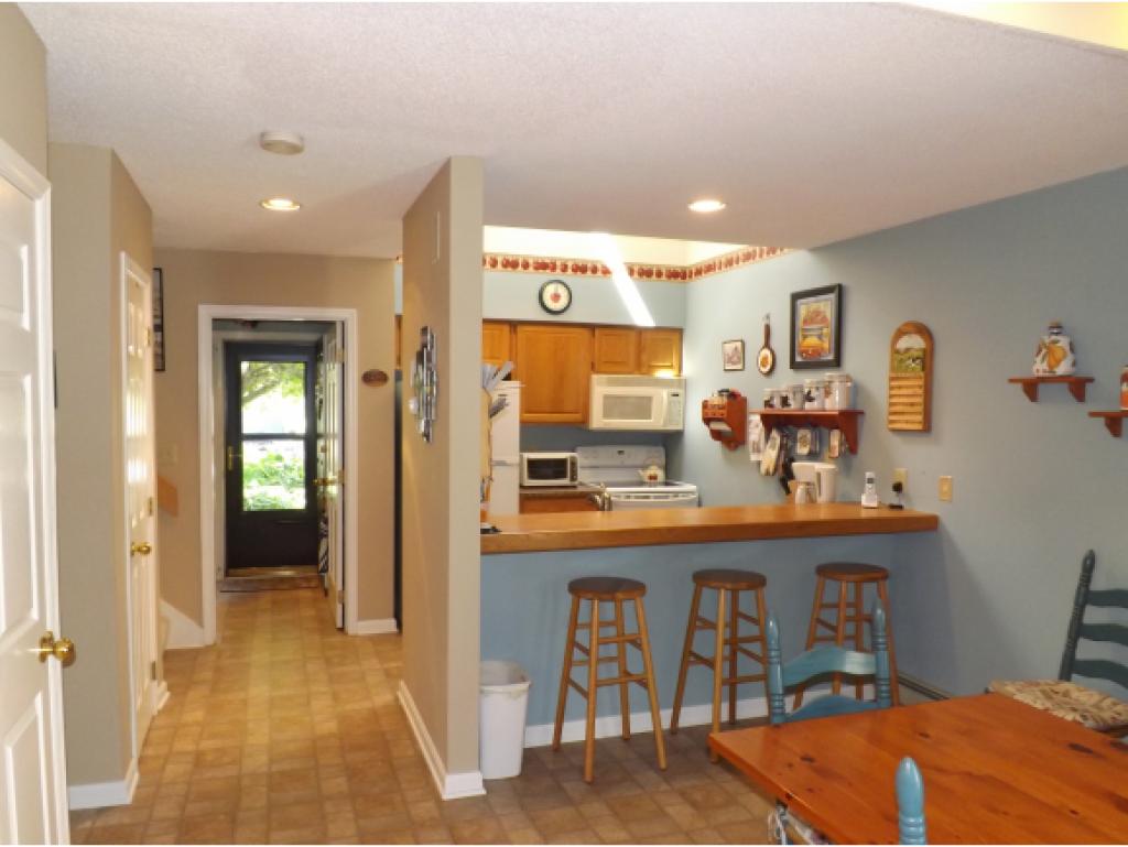 90 Kingfisher Road, Unit NV2B Quechee, VT 05059 - Photo 12 of 28 Gallery Image 12