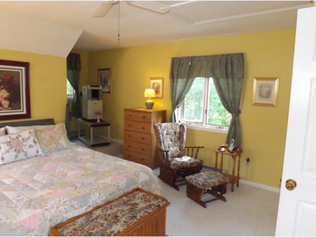 90 Kingfisher Road, Unit NV2B Quechee, VT 05059 - Photo 16 of 28 Gallery Image 16
