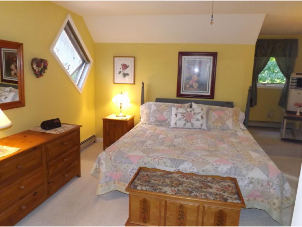 90 Kingfisher Road, Unit NV2B Quechee, VT 05059 - Photo 17 of 28 Gallery Image 17