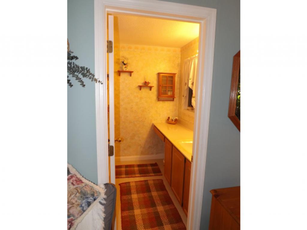 90 Kingfisher Road, Unit NV2B Quechee, VT 05059 - Photo 22 of 28 Gallery Image 22
