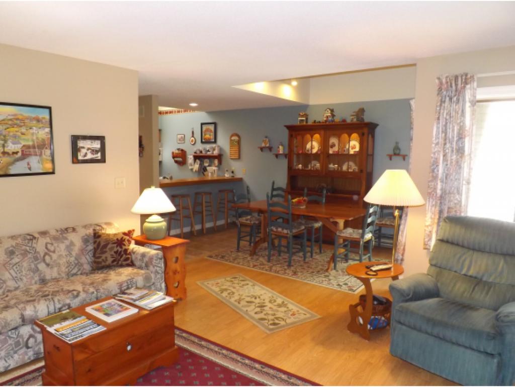 90 Kingfisher Road, Unit NV2B Quechee, VT 05059 - Photo 10 of 28 Gallery Image 10