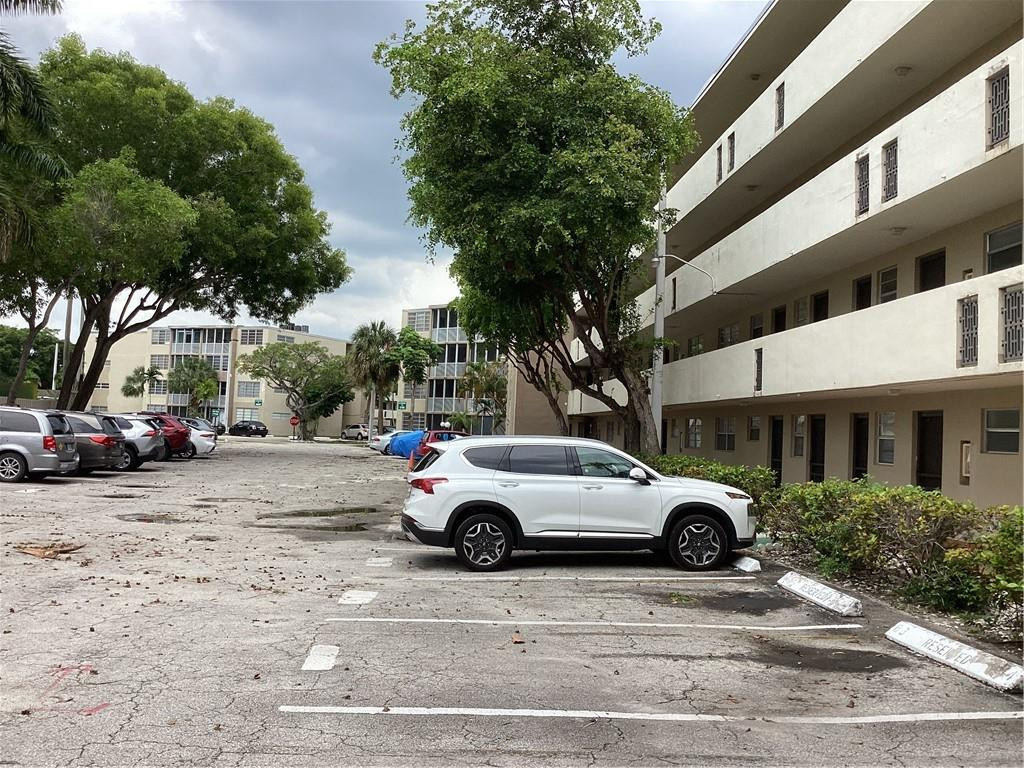 1710 Northeast 191st Street Miami, FL 33179 - Photo 21 of 24 Photo 21