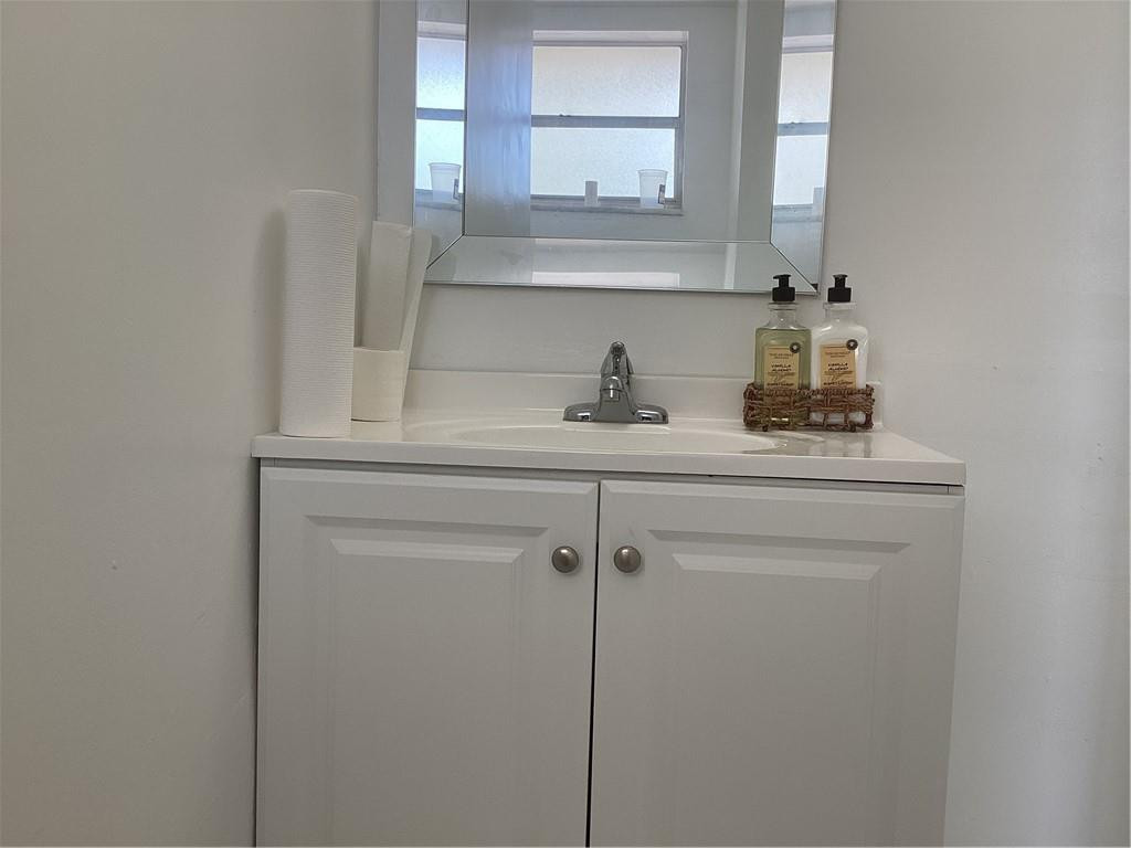 1710 Northeast 191st Street Miami, FL 33179 - Photo 7 of 24 Photo 7