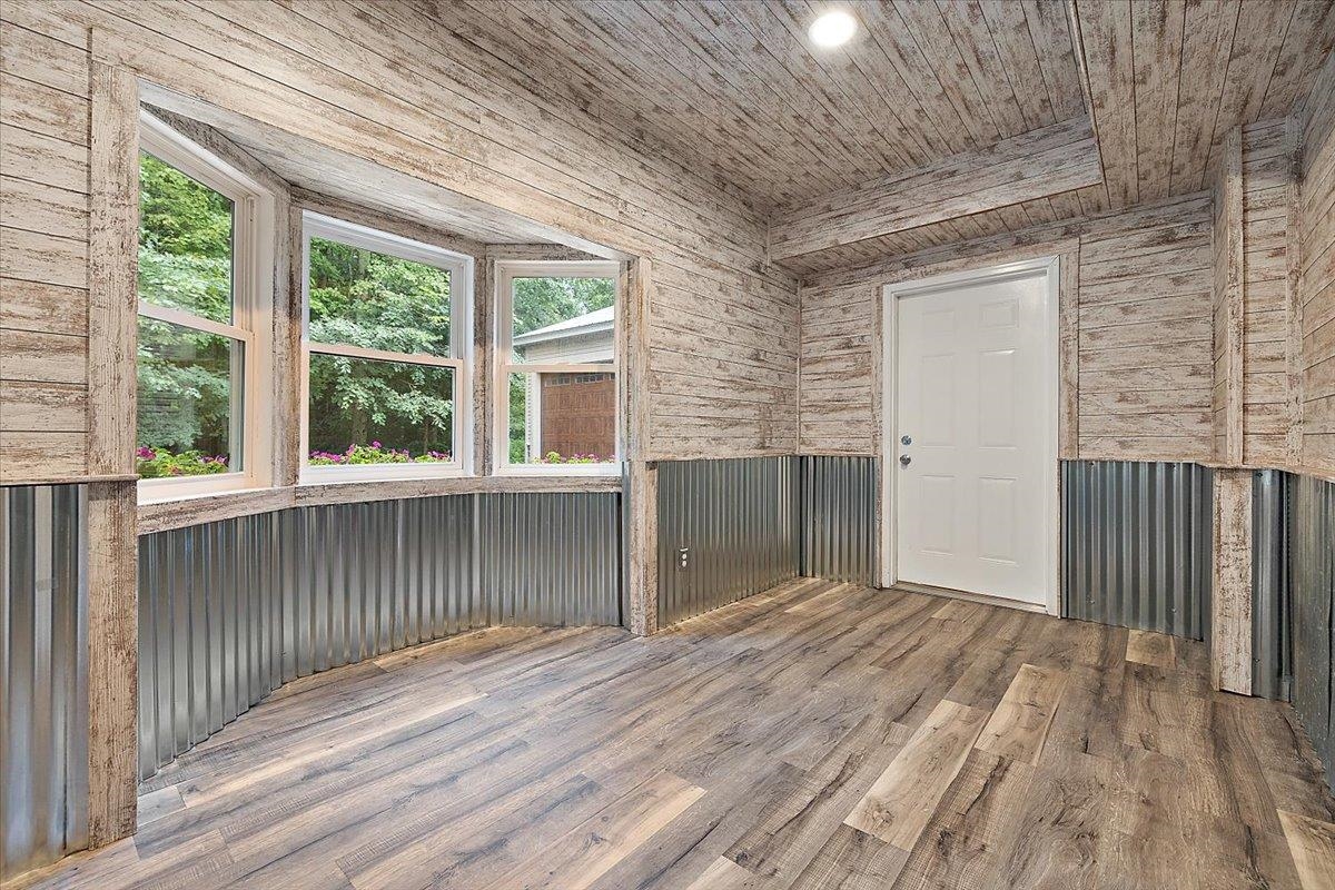 6182 High Road Algonac, MI 48001 - Photo 26 of 73 50186116-fe17dc86-86ab-4ae0-903b-389fb9fd4afe.JPG