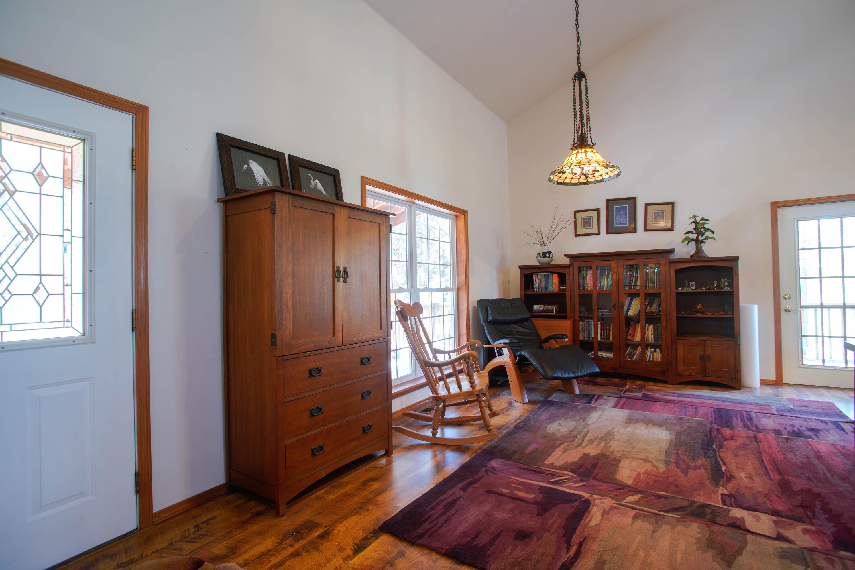 4099 Round Lake Road Klamath Falls, OR 97601 - Photo 5 of 50 4099 RdLk__009